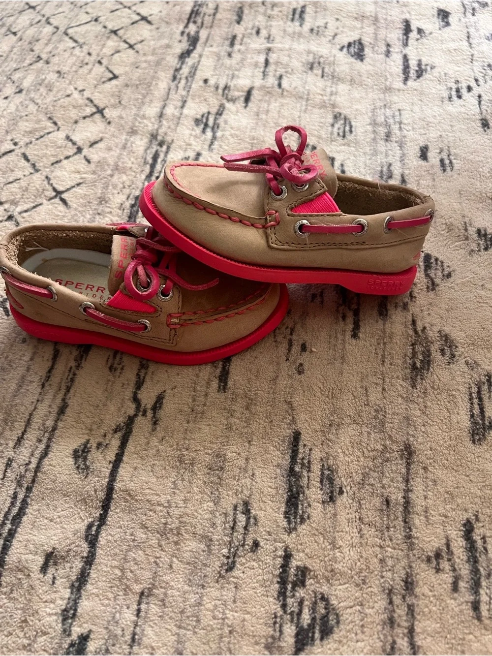 Sperry Kids  infant girl size 5.5 Tan and Pink Moccasin Boat Shoes